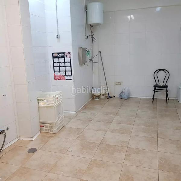 Foto 5e39290f-fca0-4509-8e3e-cc1da7d162f9. Locale commerciale in Cabra