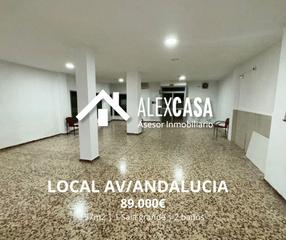 Local Comercial en Avenida de Andalucía
