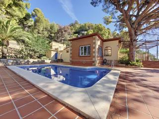Casa  N/a. Villa a la venta con vistas al mar en el puerto de javea
