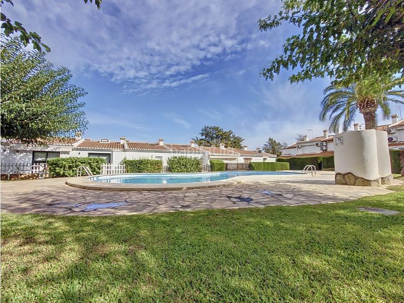 Foto 47b4243a-db09-46a8-8ed9-8148b2d84cb3. Casa adosada adosado en venta en denia tranquilidad y comodidad en Dénia