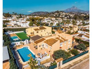 Casa  N/a. Villa exclusiva en pinosol, jávea  elegancia mediterránea en un