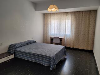 Lloguer Pis a Calle de ramón y cajal 39. Piso de cinco habitaciones