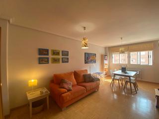 Location Appartement à Calle cristóbal halffter 11. Piso de alquiler en parquesol