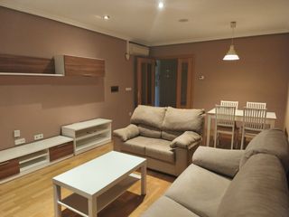 Miete Etagenwohnung  Calle de francisco de luna. Piso en residencial con piscina