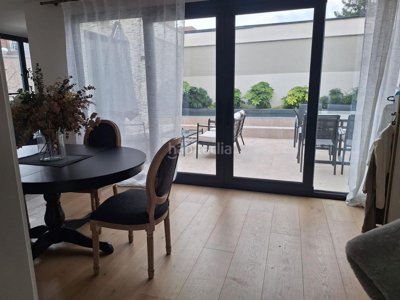Foto 0d249d67-783b-4bbf-a448-4116b4b45854. Location attique avec piscine dans El Viso Madrid