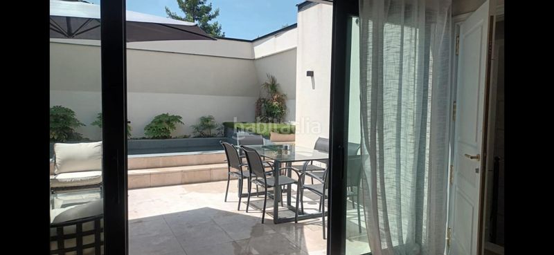 Foto b6a344ee-46e7-4269-93bf-5e2db968be5a. Location attique avec piscine dans El Viso Madrid