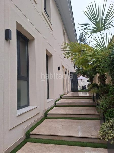 Foto df811fd4-c1d4-42ba-bc09-c8972055ecef. Location attique avec piscine dans El Viso Madrid