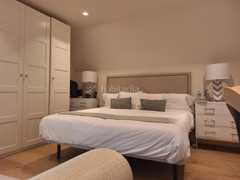 Foto efe62b49-f284-4338-a176-84aadae93e87. Location attique avec piscine dans El Viso Madrid