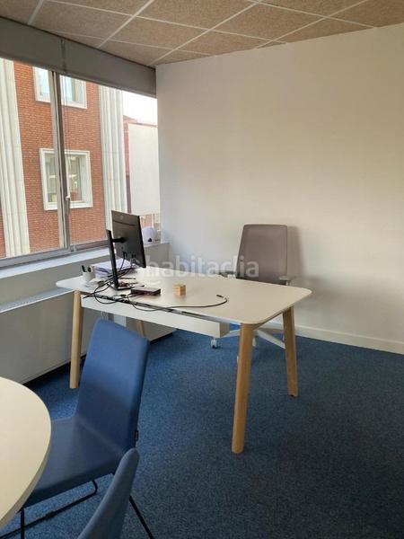 Foto feae64a7-ee98-4731-8f9f-0a35307e10d0. Bureau avec chauffage dans Argüelles Madrid