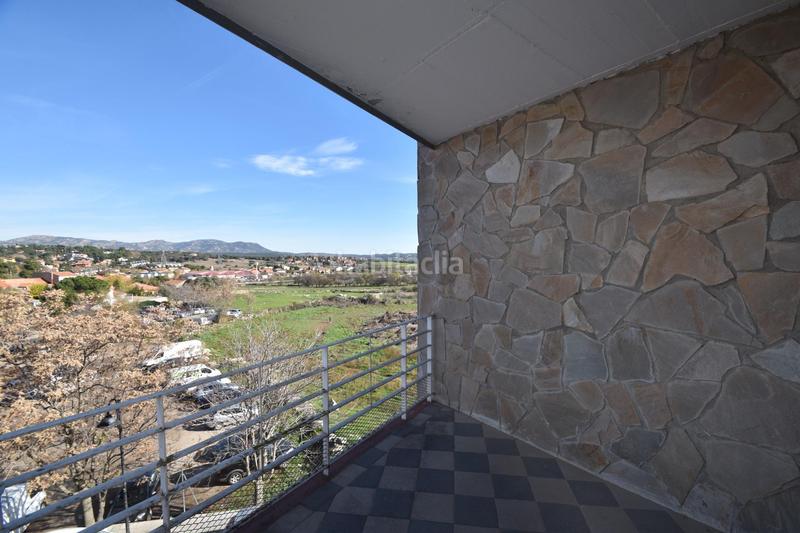 Foto e11c5561-10c7-48b7-a2f6-78e06fa182eb. Ático estupendo ático duplex en Casa Amarilla Galapagar