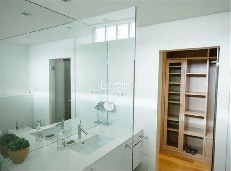 Foto 6c919a2a-d30b-47f0-8b74-b3a5f5259095. Location appartement avec chauffage parking piscine dans Madrid