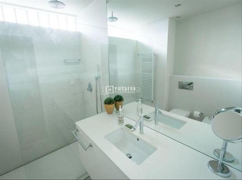 Foto 05e9591f-6514-4b53-bd9e-6cd11b937746. Rent flat with heating parking pool in Almagro Madrid