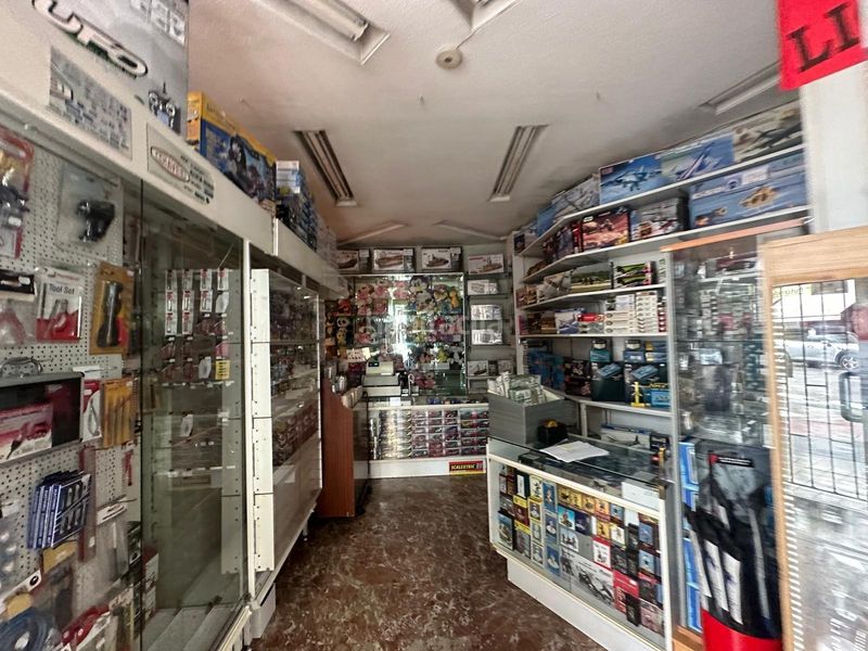 Foto a514edeb-24ee-40a6-8aed-39cd671b4548. Local comercial a Guindalera Madrid
