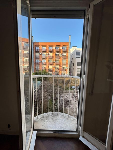 Piso en calle de mercedes fórmica 13 en Fuente del Berro Madrid - Imagen 4