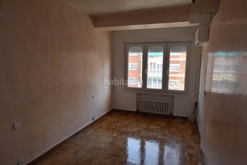Foto ca9a8b47-de48-47a1-8b62-495982aceb3e. Pis amb calefacció aparcament a Goya Madrid