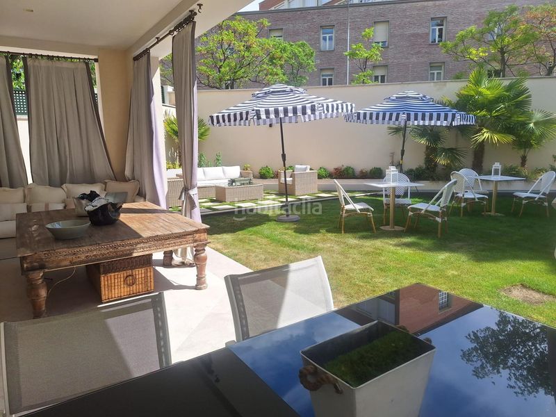 Foto d0beb5a3-8131-4b0c-92e8-6589b069e64f. Lloguer casa amb calefacció aparcament piscina a Madrid