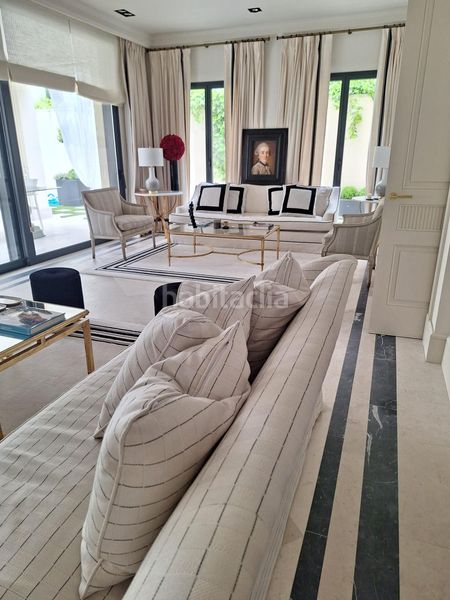 Foto f826a32b-f544-4a72-9a0c-bd248b3a3bcf. Lloguer casa amb aparcament piscina a El Viso Madrid