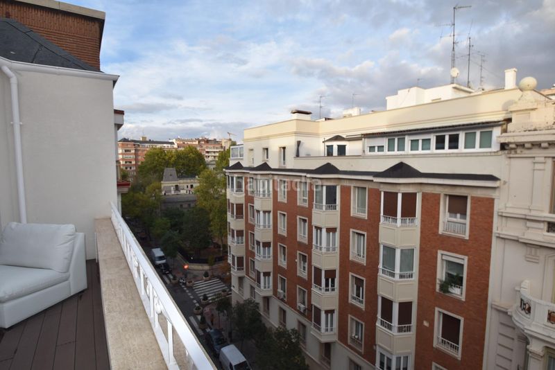 Foto 5257d1dd-7aea-4813-8d51-488287aafb72. Àtic amb aparcament a Castellana Madrid