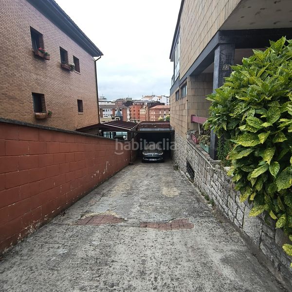 Foto 18d56507-9c15-4d75-b5c6-6814c1db2c6b. Xalet amb xemeneia calefacció aparcament a Ciudad Naranco - Prados de La Fuente Oviedo