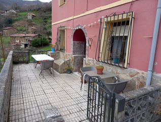 Semi detached house in Lugar la enverniza 7. Siempre soñaste con una casa en la montaña