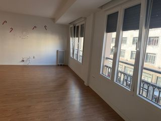 Location Appartement à Salesas - Foncalada - Campoamor. Exclusiva vivienda de 220 m² en pleno centro de oviedo