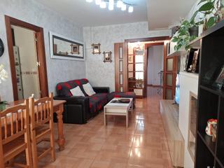 Pis a Torredonjimeno. Piso semi nuevo, con ascensor, trastero y terraza propia