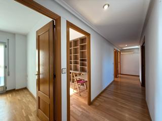Appartement  Avenida chiprana. Piso 4 habitaciones en caspe