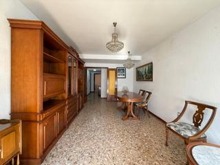 Appartement  Calle diputación. Piso 3 habitaciones en calle diputacion