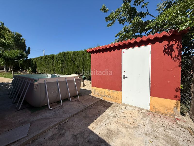 Foto 8a88d606-d1ed-49a5-a506-a583767e00be. Xalet amb xemeneia calefacció aparcament piscina a Caspe