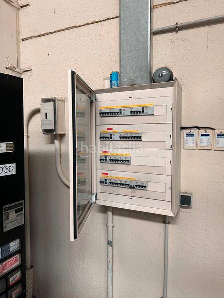 Foto cede0210-51ac-43d6-ab56-ac0a45f2aafc. Bâtiment à usage industriel dans Numancia de la Sagra