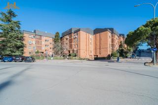 Pis a El Burgo. Espectacular piso totalmente reformado en las rozas de madrid