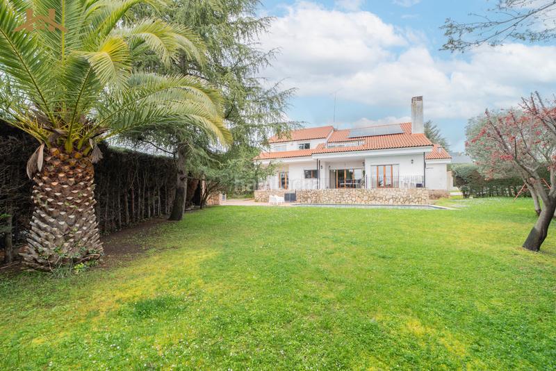 Foto 2c24f166-51f1-42f9-85c7-5bf87589b7ee. Chalet in La Chopera Rozas de Madrid (Las)