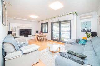 Flat in Calle Camilo José Cela