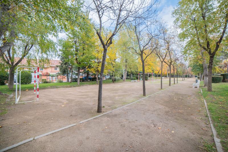 Foto 30626bf2-845b-4bab-bde1-e708d919a704. Casa pareada en El Pinar-Punta Galea Rozas de Madrid (Las)