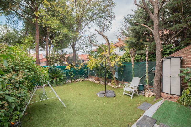Foto 753580f2-c589-47e0-aef5-f156d4c688a5. Casa pareada en El Pinar-Punta Galea Rozas de Madrid (Las)