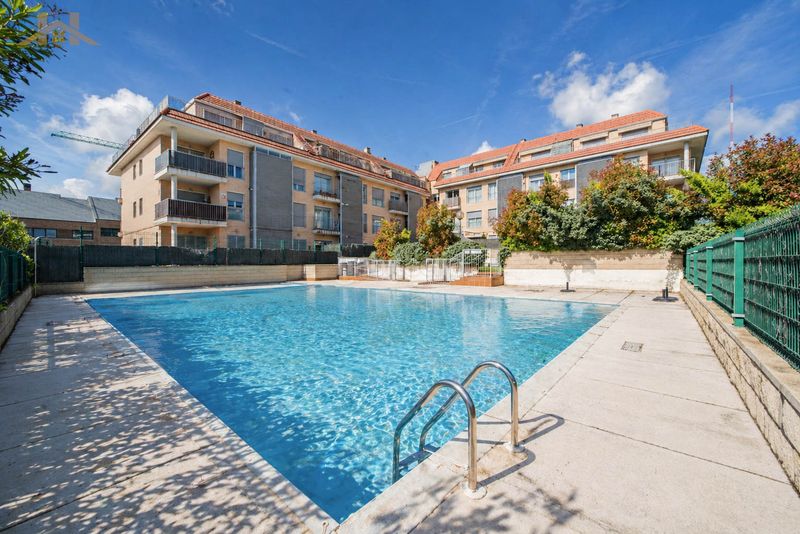 Foto d4458873-76f5-436b-9d06-a3d1fcae24d4. Pis amb calefacció aparcament piscina a Yucatán-La Cornisa Rozas de Madrid (Las)