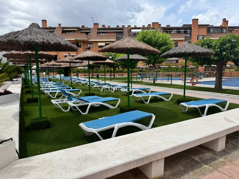 Foto 302f5637-29e0-4c4c-874f-79f298a34590. Planta baixa a Europolis Rozas de Madrid (Las)
