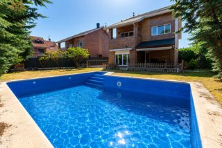 Xalet  Calle amapolas. Casa o chalet independiente en venta en calle amapolas