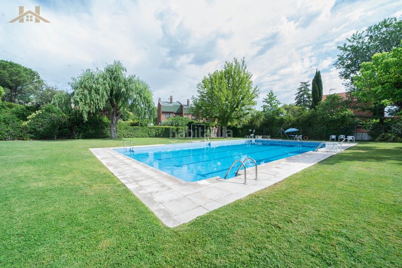 Foto 524eea83-1bc8-4711-8885-c79664f901e4. Casa adossada amb calefacció aparcament piscina a Rozas de Madrid (Las)
