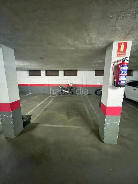 Foto cc00b039-5a0a-4261-98fd-30ade2bc55f8. Autoparkplatz in El Burgo Rozas de Madrid (Las)