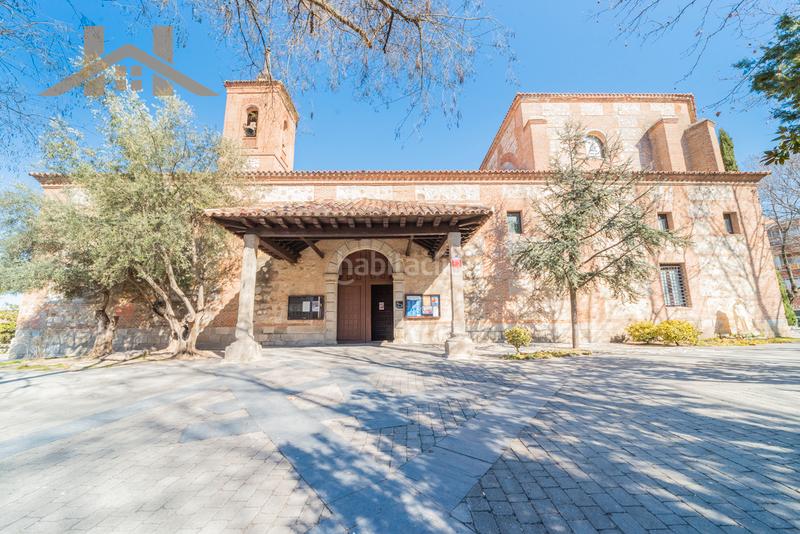 Foto ea61d876-ba54-41f3-8264-8b8046032a66. Autoparkplatz in El Burgo Rozas de Madrid (Las)