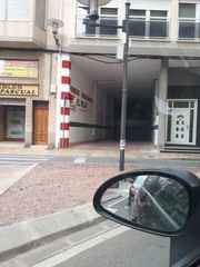 Aparcament cotxe  N/a. Garaje cerrado muy grande