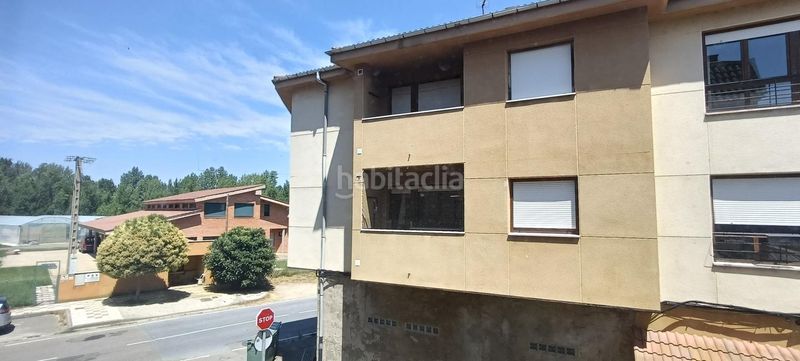 Foto 2993eba3-1dd9-4a65-8445-02581388b2aa. Etagenwohnung mit heizung parking in Villaquilambre