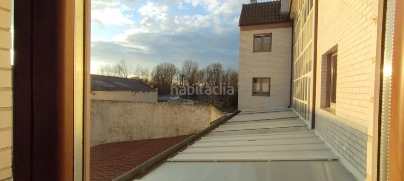 Foto 5008dc01-0a4c-4608-91d3-3749596e939d. Etagenwohnung mit heizung parking in Villaquilambre