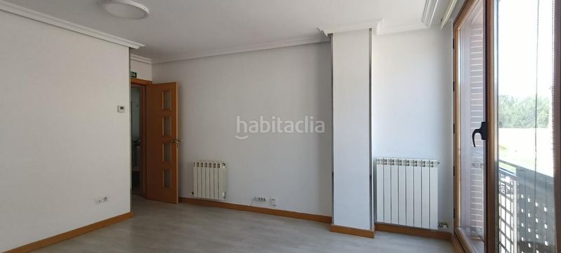 Foto 73f0d0da-c768-47c8-9887-9500c71a3f81. Etagenwohnung mit heizung parking in Villaquilambre