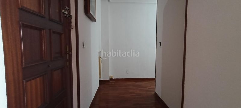 Foto 8de99d17-73f3-4d36-8ff6-ae52d7563466. Apartament amb calefacció aparcament a Centro Ciudad León