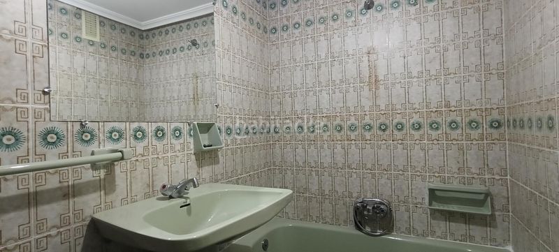 Foto bc5fa574-df66-4998-a257-67ff3ad2564b. Apartament amb calefacció aparcament a Centro Ciudad León