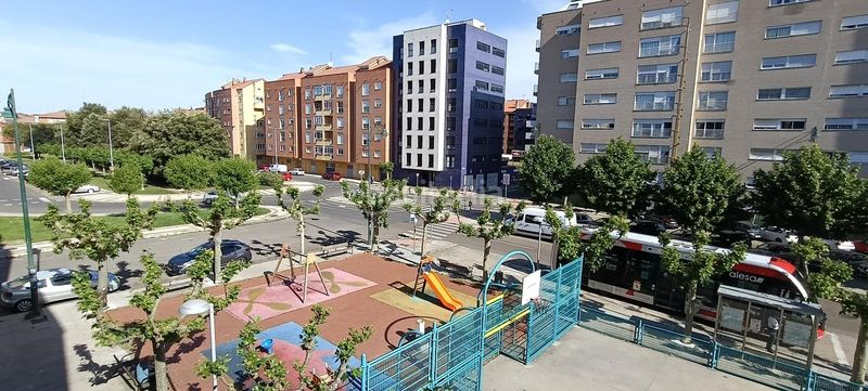 Foto 17997956-71c9-4631-851c-2ce89da04db6. Apartament amb calefacció a La Vega - La Sal León