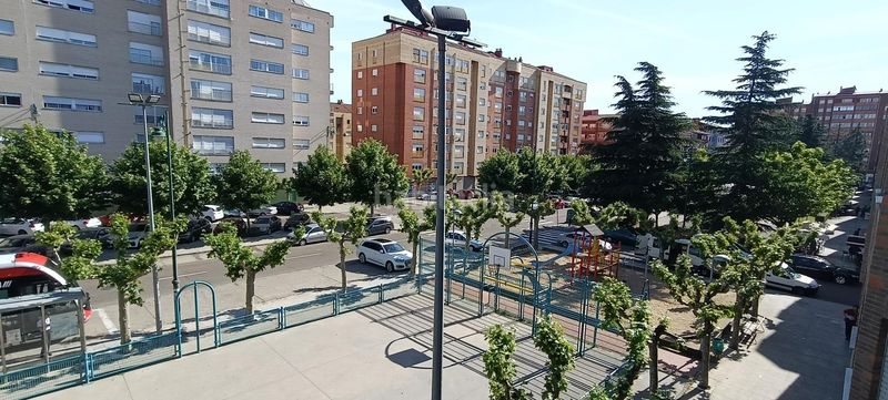 Foto 3b1c6a5b-450a-4e2e-a659-ca0ff38424be. Apartament amb calefacció a La Vega - La Sal León
