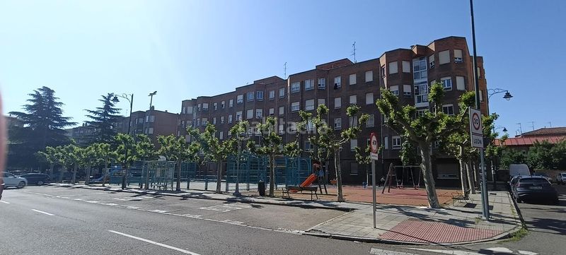 Foto ae3f04ff-7ecf-4e80-944d-81f12cee9271. Apartament amb calefacció a La Vega - La Sal León